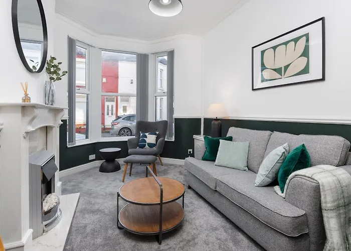 Host Liverpool - Anfield Gem, Pet-Friendly With Garden